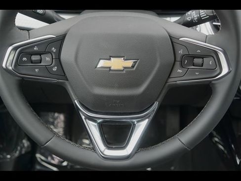New 2026 Chevrolet Trax LT w/ LT Convenience Package FWD image 15