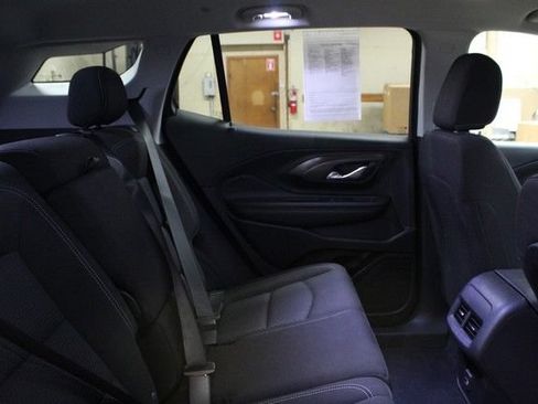 Used 2023 GMC Terrain SLE w/ Driver Convenience Package AWD/4WD image 12