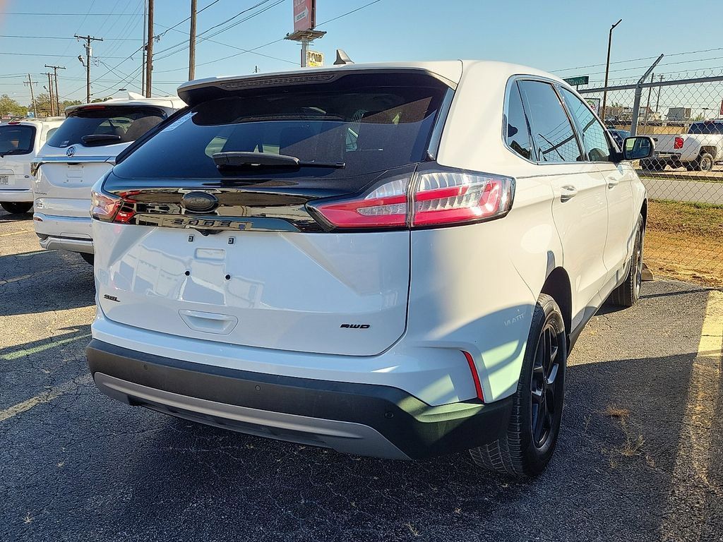Used 2023 Ford Edge SEL AWD/4WD image 3
