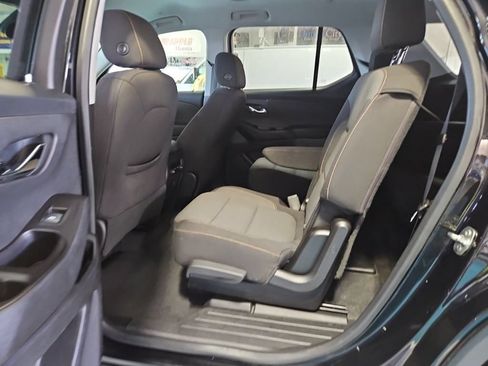 Used 2020 Chevrolet Traverse LT w/ Driver Confidence II Package AWD/4WD image 8