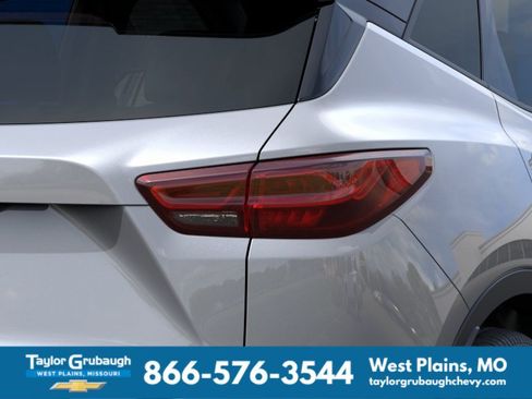 New 2026 Chevrolet Blazer LT w/ Convenience Package FWD image 11