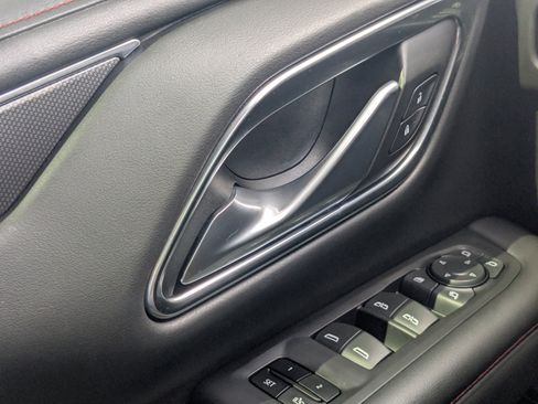 Used 2022 Chevrolet Suburban RST w/ Luxury Package image 40