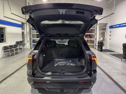 New 2026 Chevrolet Equinox RS w/ Convenience Package III image 11