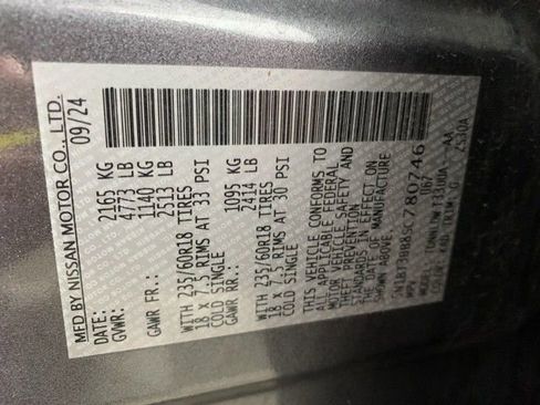 Used 2025 Nissan Rogue SV image 36