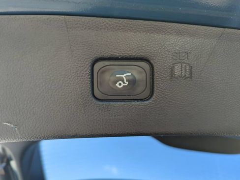 Used 2016 Ford Edge SEL w/ Equipment Group 201A FWD image 24