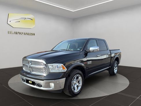 Used 2018 RAM 1500 Laramie w/ Convenience Group image 3