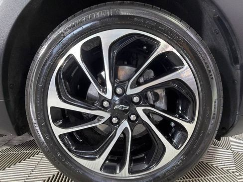 Used 2023 Chevrolet Bolt EUV Premier FWD image 37