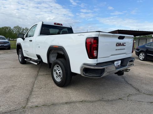 Used 2024 GMC Sierra 2500 Pro w/ Convenience Package AWD/4WD image 3