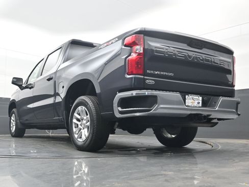 Used 2024 Chevrolet Silverado 1500 LT image 24