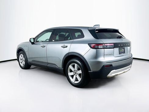 Used 2024 Honda Prologue EX image 5