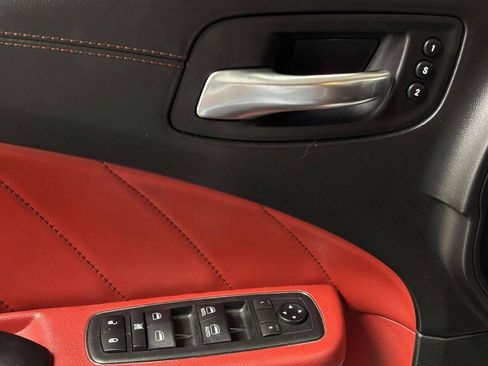 Used 2019 Dodge Charger Scat Pack w/ Plus Group RWD image 34