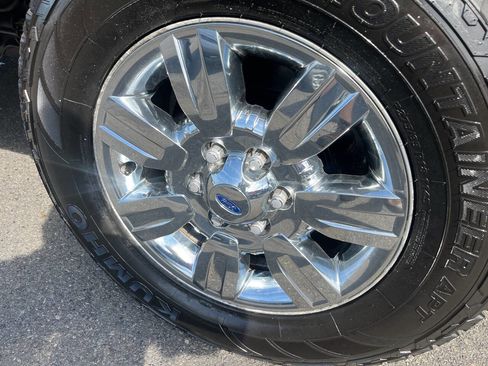 Used 2012 Ford F150 XLT w/ XLT Chrome Pkg AWD/4WD image 12