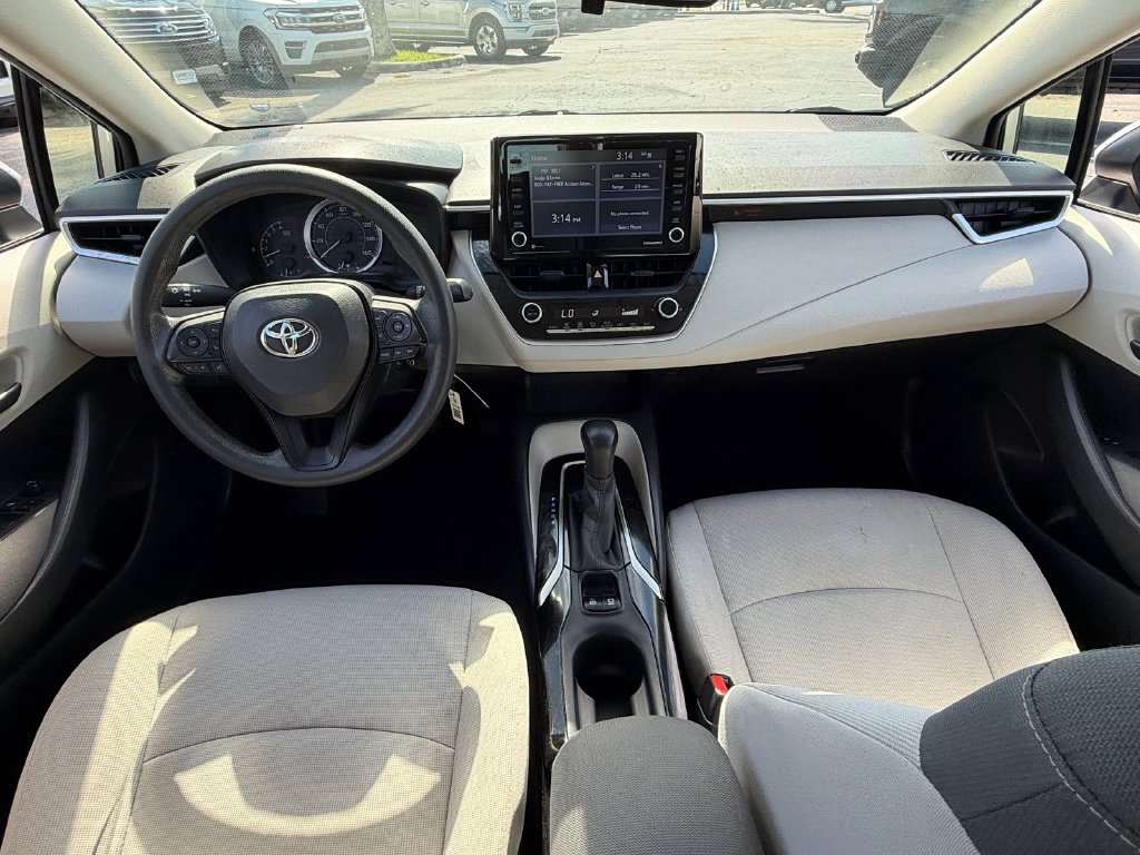 Used 2022 Toyota Corolla LE FWD image 13