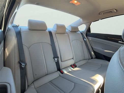 Used 2018 Hyundai Sonata Limited w/ Limited Ultimate Package 03 image 10