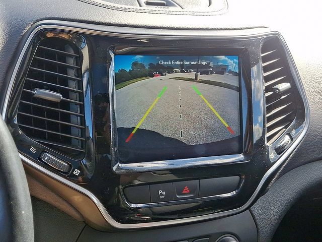 Used 2020 Jeep Cherokee Limited AWD/4WD image 5