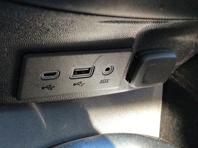 Used 2025 Chevrolet Malibu LT FWD image 19