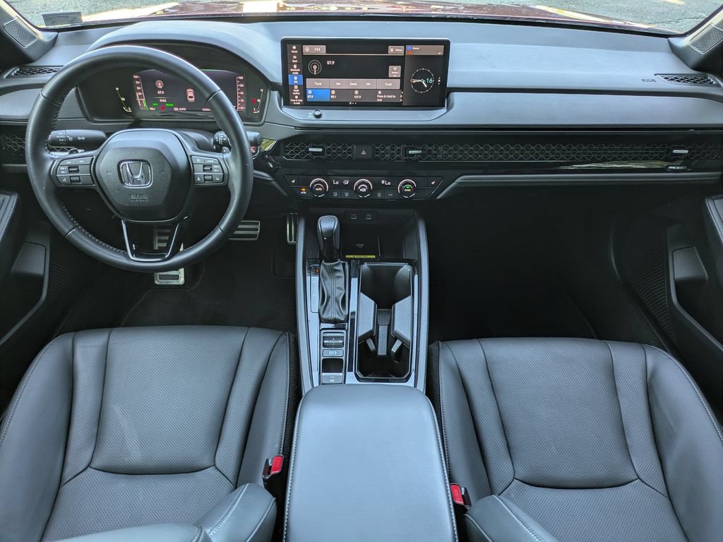 Used 2025 Honda Accord Sport image 14