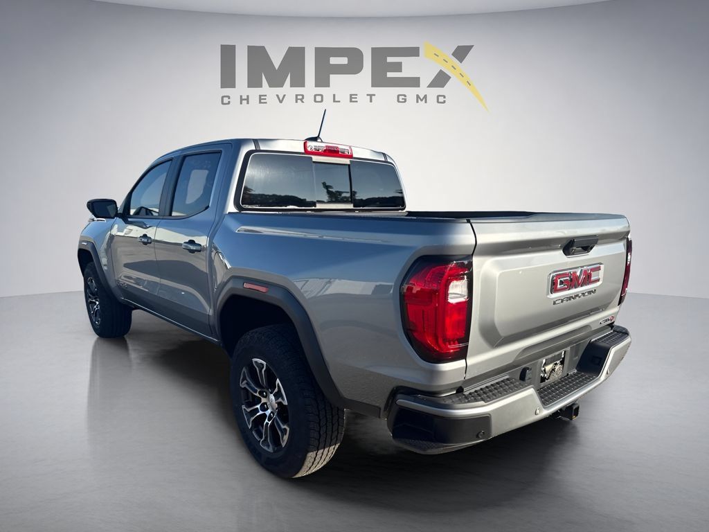 Used 2025 GMC Canyon AT4 w/ AT4 Premium Package AWD/4WD image 3
