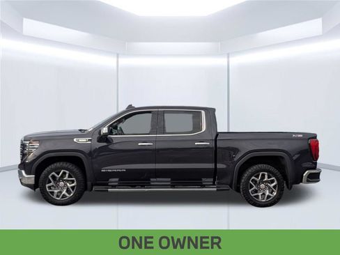 Used 2023 GMC Sierra 1500 SLT w/ SLT Premium Package AWD/4WD image 2