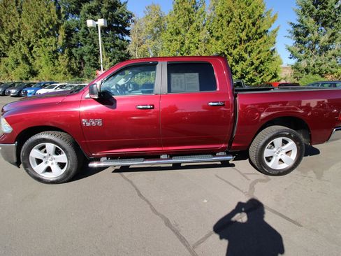 Used 2017 RAM 1500 Big Horn image 3