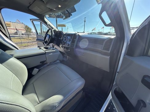 Used 2018 Ford F250 XL image 13
