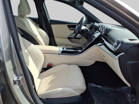 Used 2022 Mercedes-Benz C 300 4MATIC Sedan w/ Exclusive Trim Package image 20