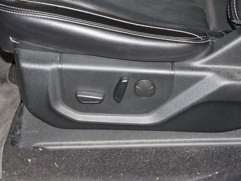 Used 2019 Ford F150 Lariat w/ Equipment Group 502A Luxury image 18