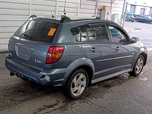 Used 2006 Pontiac Vibe w/ Sport Package FWD image 2