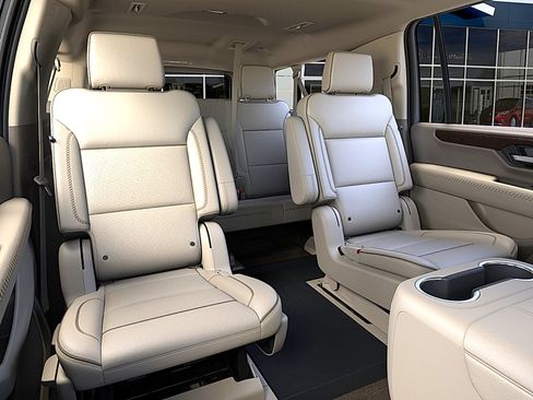 New 2026 GMC Yukon XL Denali w/ Denali Reserve Package AWD/4WD image 17