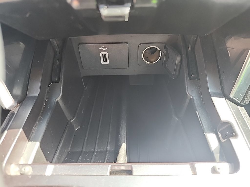 Used 2018 Ford Explorer Limited AWD/4WD image 17