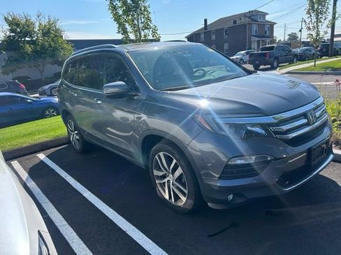 Used 2016 Honda Pilot Elite image 2