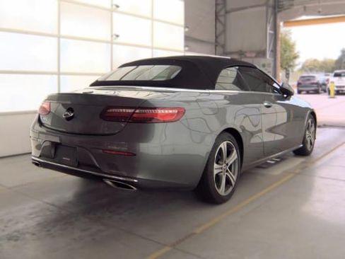 Used 2018 Mercedes-Benz E 400 Cabriolet image 3