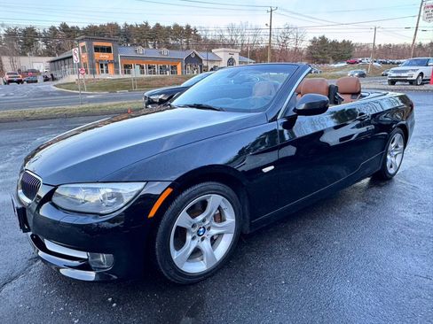 Used 2011 BMW 335i Convertible image 5