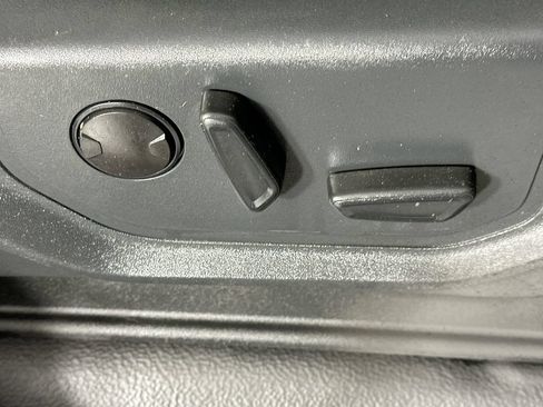 Used 2022 Ford F350 Lariat w/ Lariat Ultimate Package AWD/4WD image 23