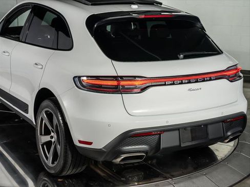 Used 2026 Porsche Macan AWD/4WD image 29