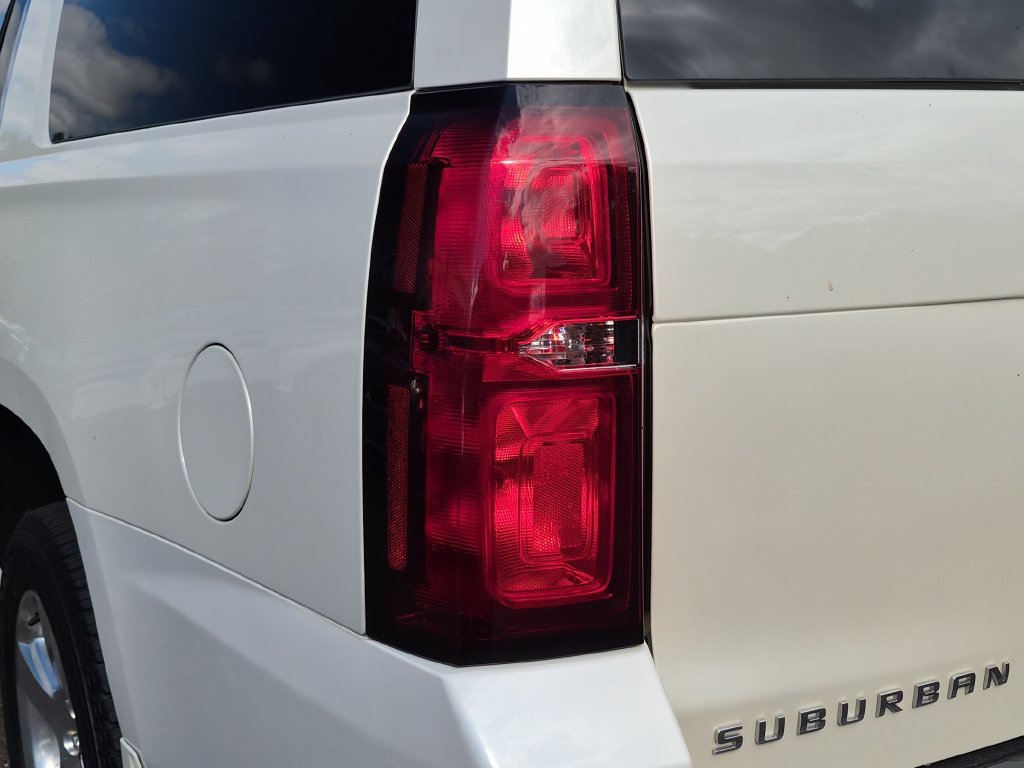 Used 2015 Chevrolet Suburban LT AWD/4WD image 9