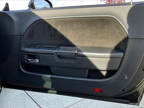 Used 2010 Dodge Challenger SRT8 w/ SRT Option Group II image 26