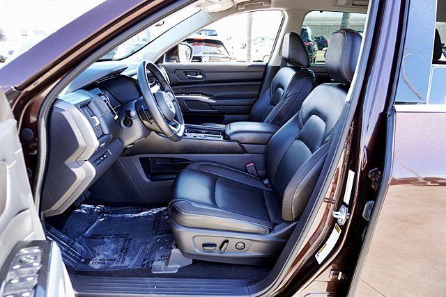 Used 2022 Nissan Pathfinder SL w/ SL Premium Package FWD image 22