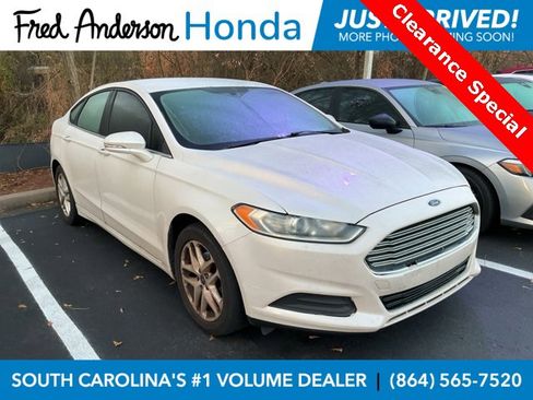 Used 2014 Ford Fusion SE image 1