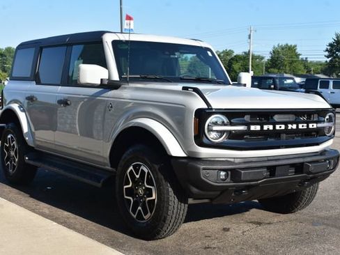 New 2026 Ford Bronco Outer Banks AWD/4WD image 13