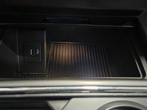 Used 2017 Ford F250 XLT w/ XLT Value Package image 54