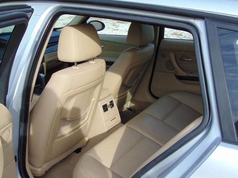 Used 2007 BMW 328xi Wagon image 15