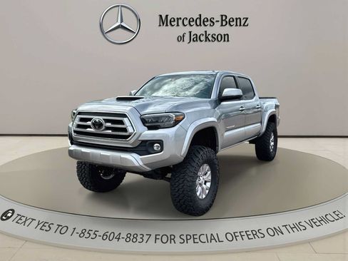 Used 2023 Toyota Tacoma TRD Sport AWD/4WD image 1