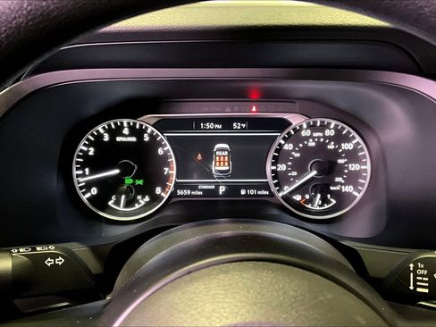 Used 2025 Nissan Pathfinder S image 13