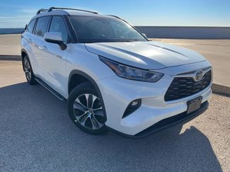 Used 2020 Toyota Highlander XLE video 1