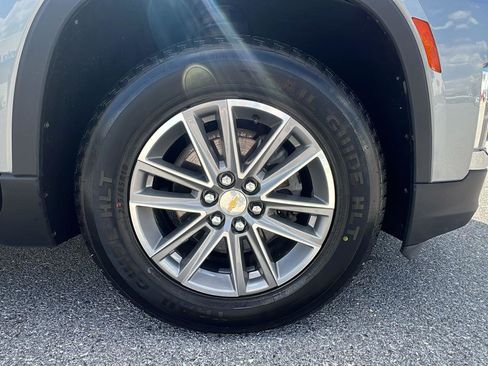 Used 2023 Chevrolet Traverse LT w/ LPO, Floor Liner Package AWD/4WD image 11