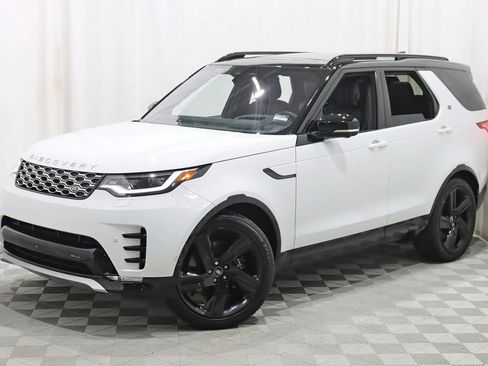 Used 2023 Land Rover Discovery Metropolitan Edition image 8