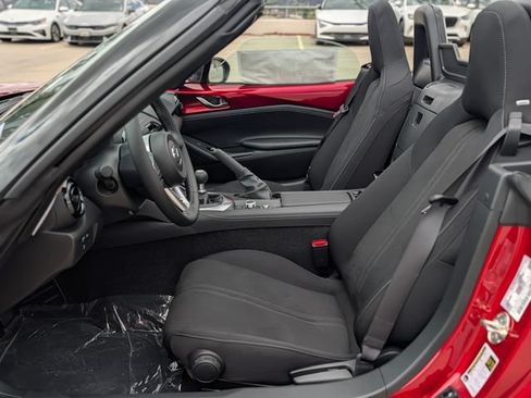New 2026 MAZDA MX-5 Miata Club w/ Weather Package RWD image 12