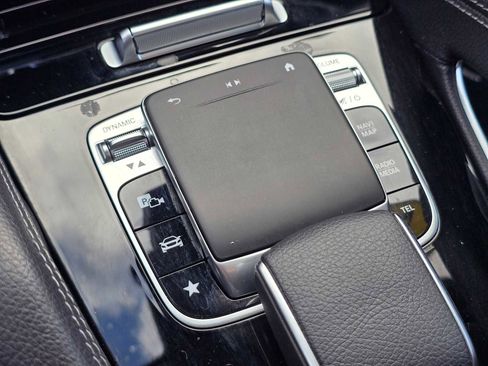 Used 2020 Mercedes-Benz GLE 350 4MATIC image 36