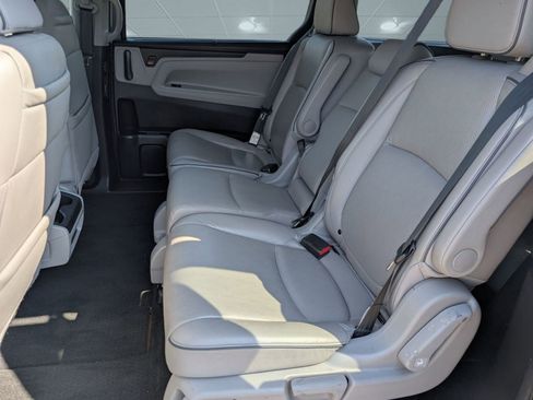 Used 2023 Honda Odyssey Elite image 15